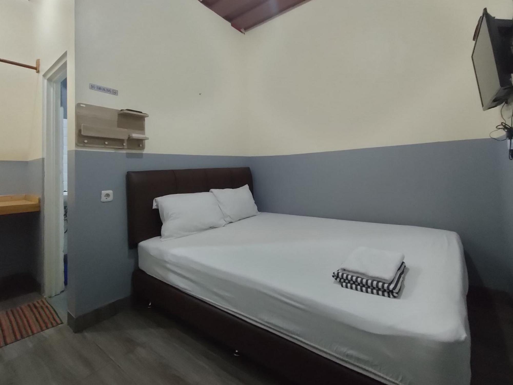 Puspiptek Residence Syariah Mitra Reddoorz 塞尔蓬 外观 照片